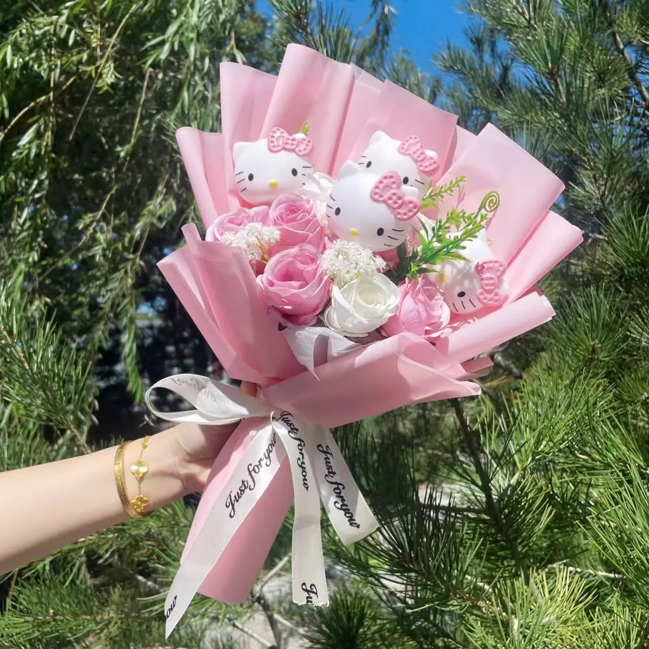 Sanrio Hello Kitty Plush Bouquet Flowers - Image 13