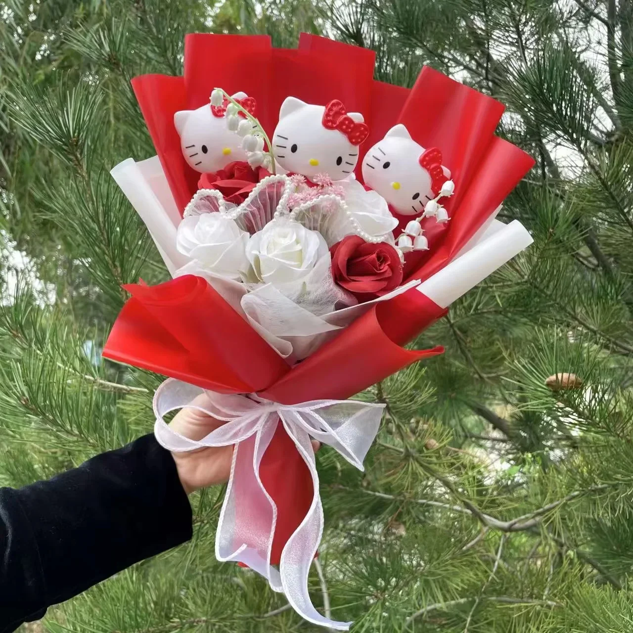 Sanrio Hello Kitty Plush Bouquet Flowers - Image 15