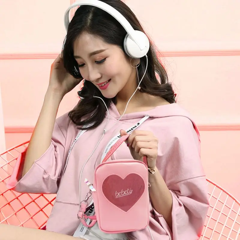 Irridescent Holographic Crossbody Handbag Bag Heart Pink Lilac Glitter - Image 8